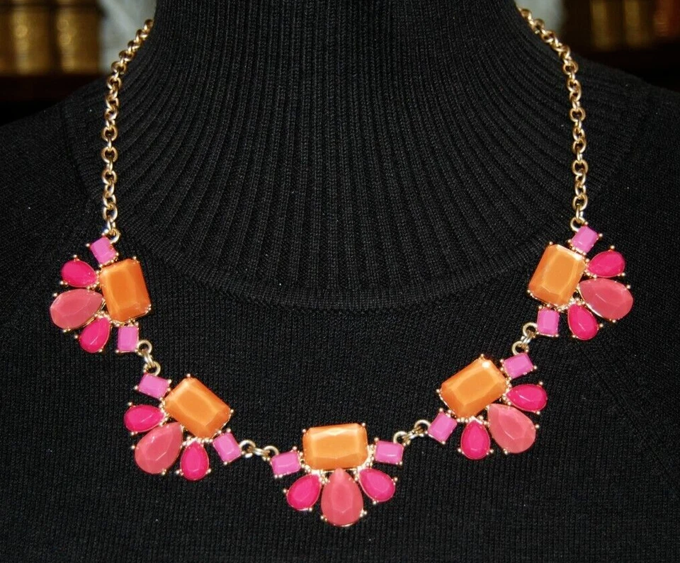 Collar babero ajustable Premier Designs tono naranja caramelo y oro rosa Foto 2 de 4