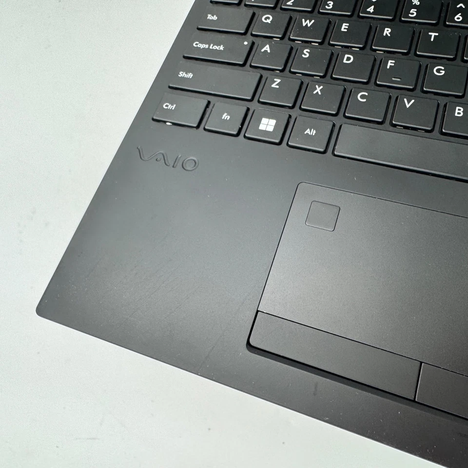 FUNDA SUPERIOR REPOSAMANOS PARA PORTÁTIL SONY VAIO VWNC5A1536W 15,6" NEGRA GRADO B Foto 3 de 4