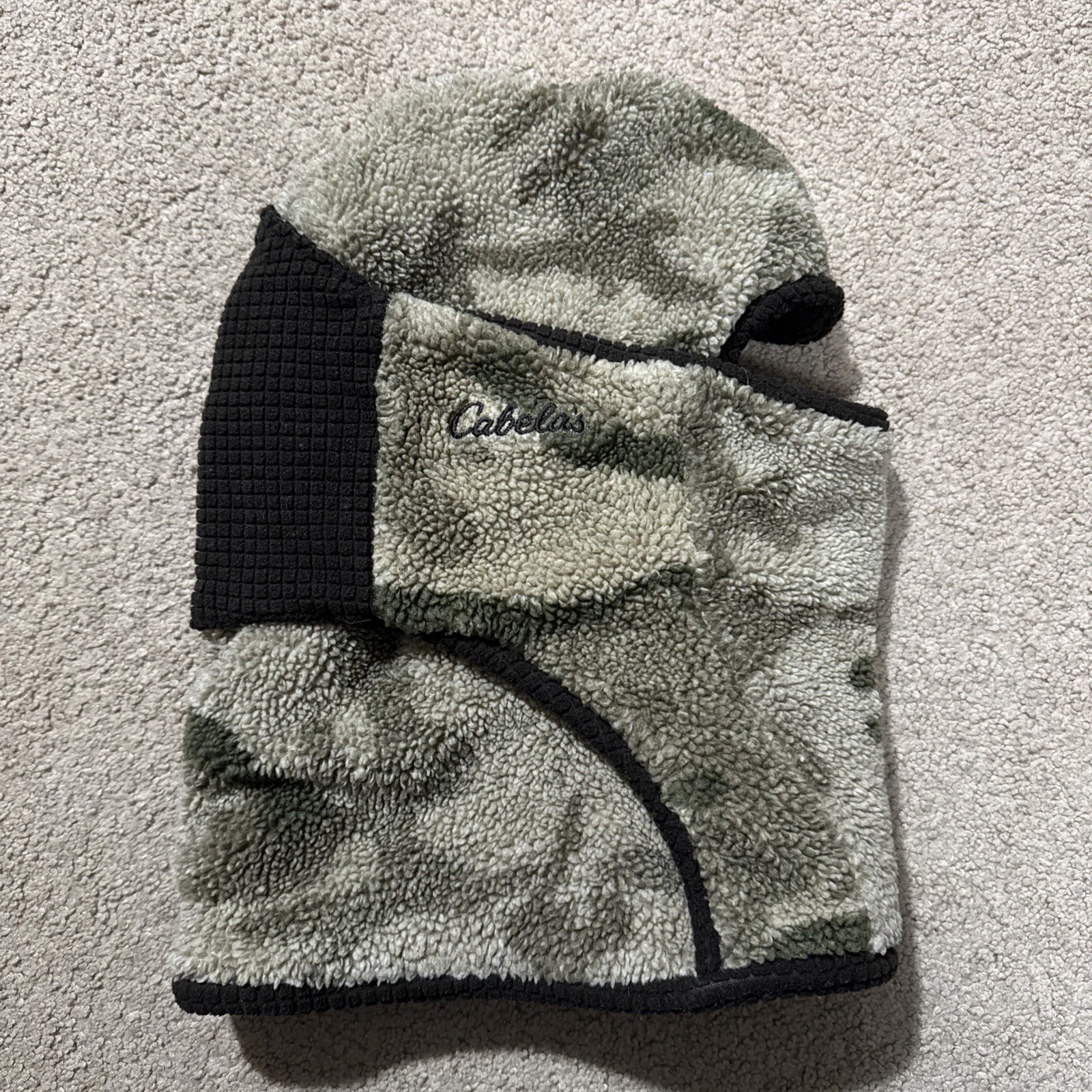 Cabela’s Berber Fleece Extreme Ninja Hood Balaclava Outfitter Camo