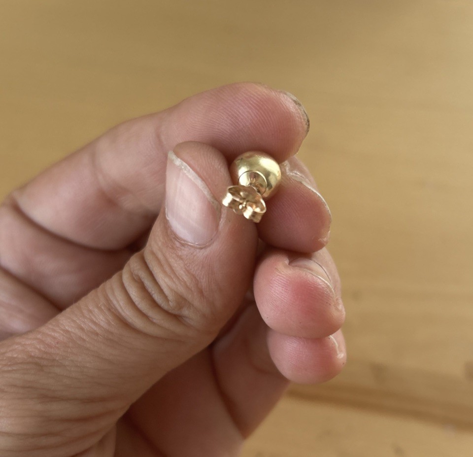 Large Solid 14k Yellow Gold Stud Earring - image 4