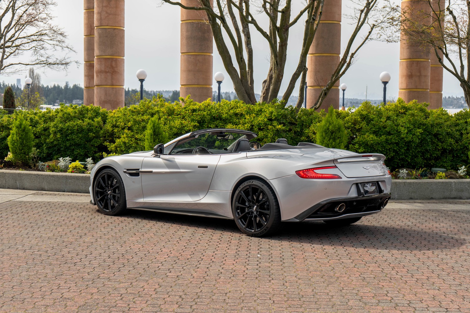 2016 Aston Martin Vanquish