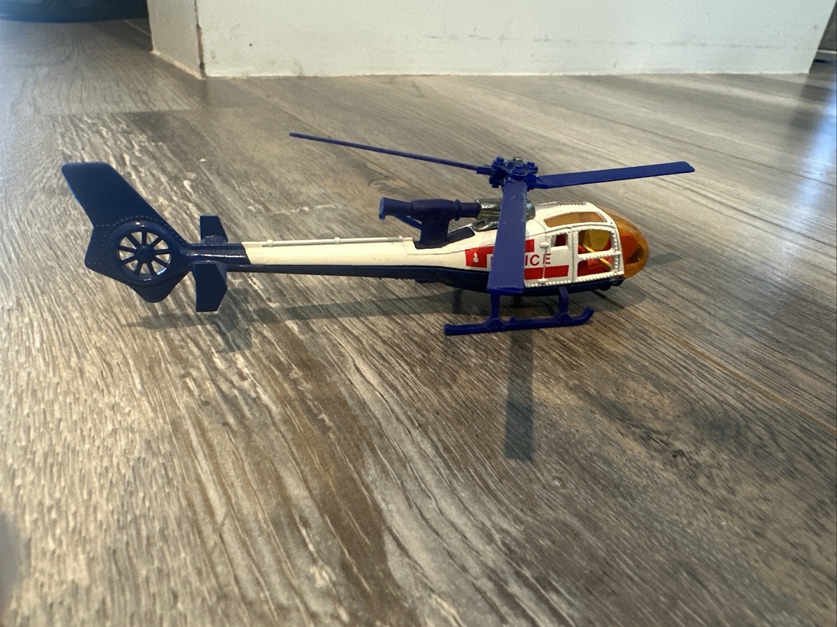 MAJORETTE POLICE HELICOPTER CHOPPER COPTER BLUE & RED & WHITE