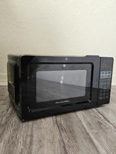 Proctor Silex PS-P70T20AL-V1B 700W 0.7 cu ft Digital Microwave Oven - Black