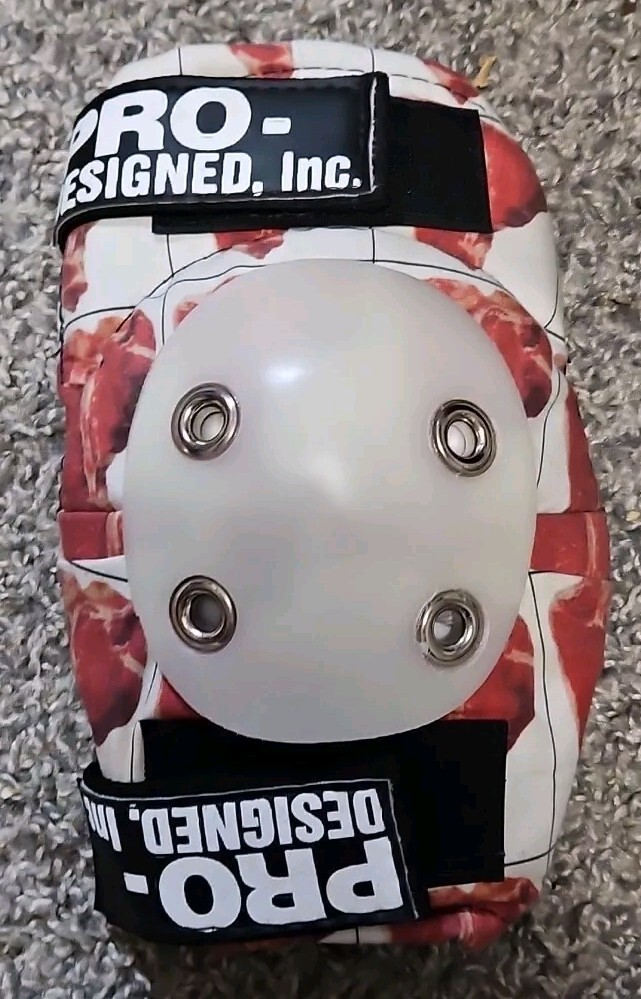 Pro Design Skateboard knee and Elbow Pads Customs Steak Print Size M KNEE S  ELBO