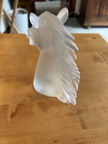 Vintage Frosted Glass Horses Head Paperweight - Picture 5 of 10