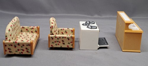 Rosebud Living Room Set Floral Couch, Chairs & more - Calico Critters Sylvanian - Picture 4 of 6