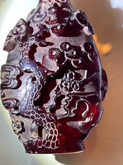chinese antique hand carved snuff bottle beautiful workmanship