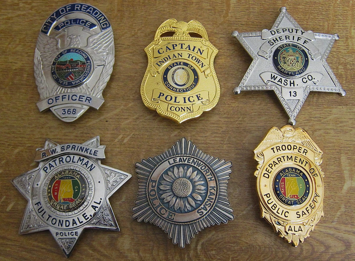 obsolete police badges, Convolut 6 x Abzeichen + 1 patch, TOP Angebot !