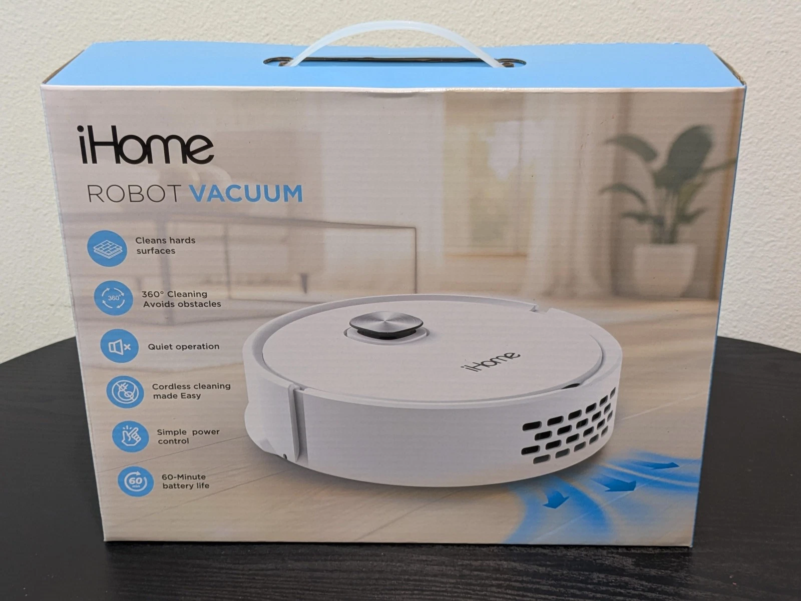 IHome Robot Vacuum White Cordless 60 Min Battery Quiet Compact IHRV50-WHT New