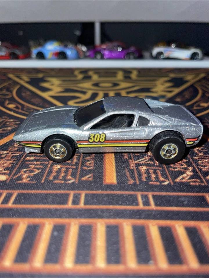 Hot Wheels Ferrari Racebait 308 1982 turbo plateado 1:64 diecast coche de 2 3/4" con rojo Foto 4 de 4