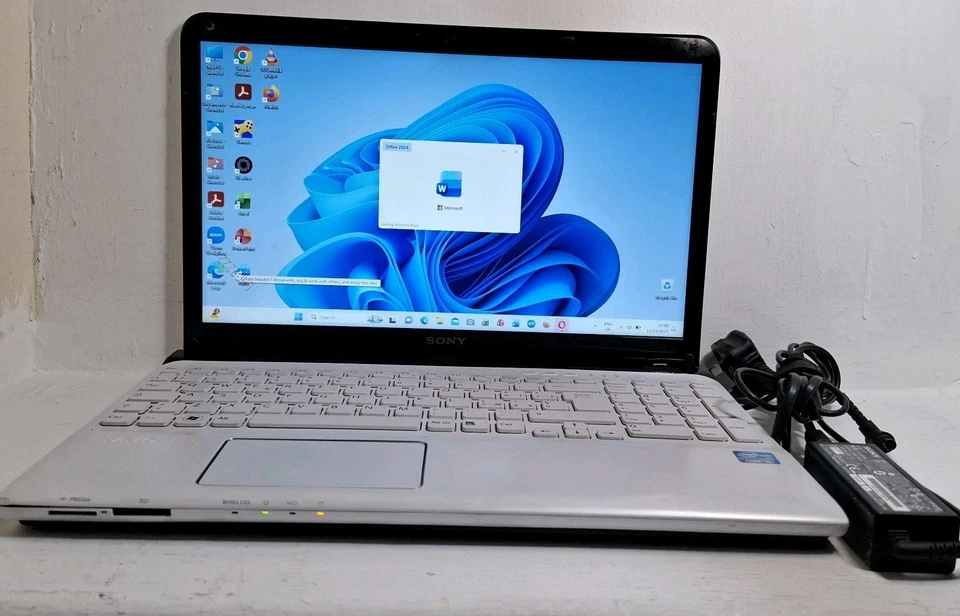 Sony Vaio intel-Core i5 16GB/1TB SSD Win 11 Pro + 2024 Office 365 Laptop - Image 3 of 4