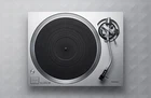 Technics SL-1500C direct drive audiophile turntable in Silver