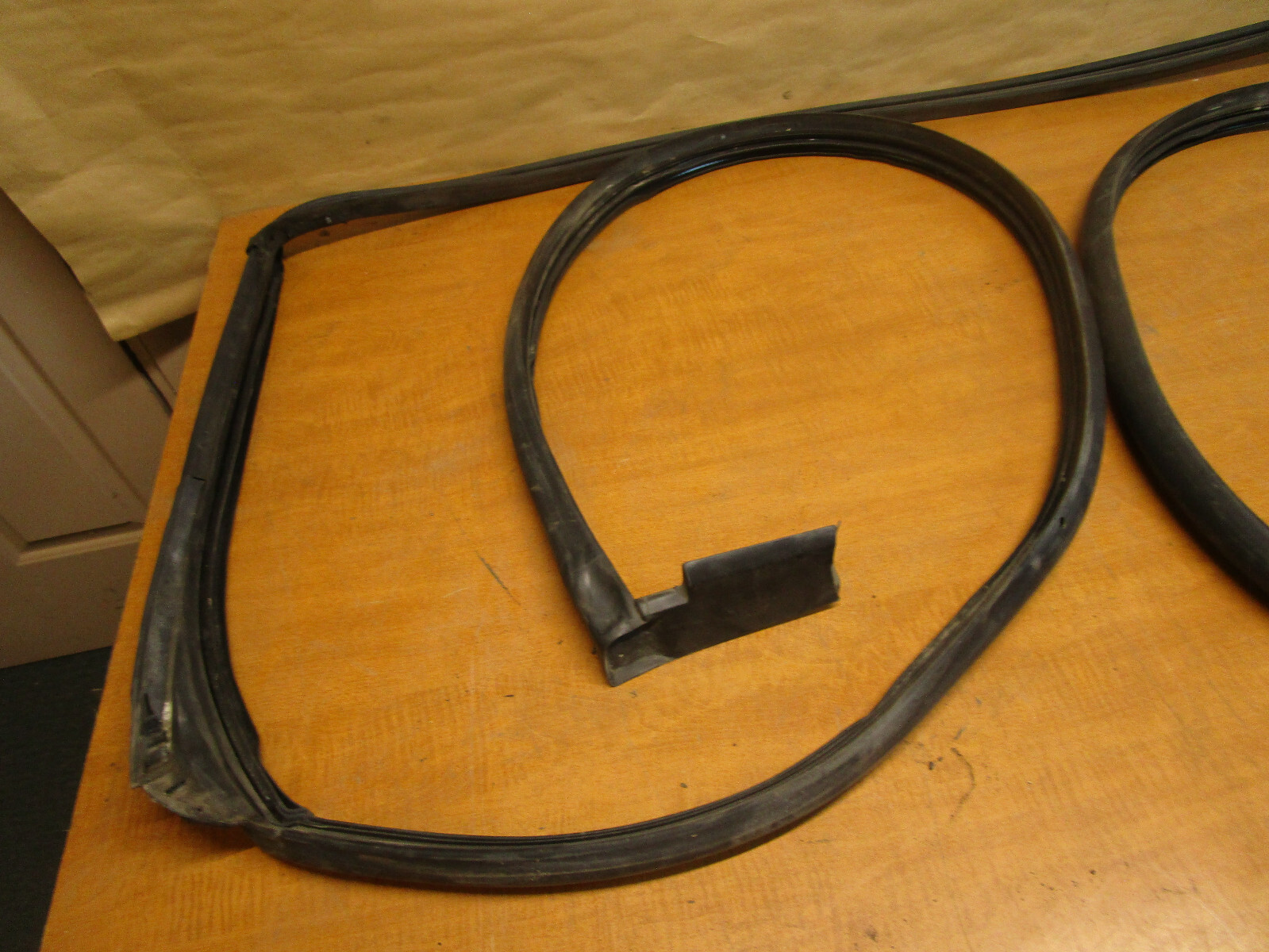 Maserati 4200 Spyder - Front Weatherstrip For  Doors & A-Pillars - P/N 66365900