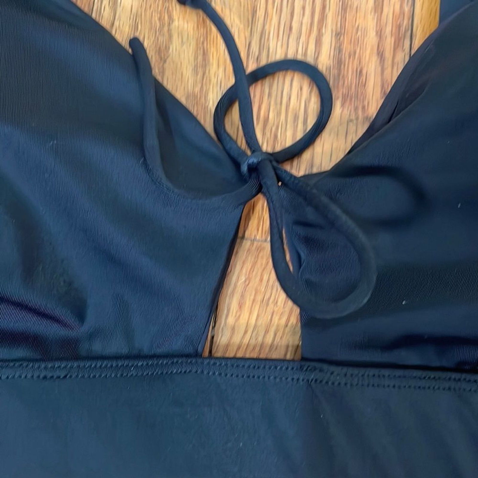 Andie The Crete Bikini Top Swimsuit Black size Medium D/DD NWT