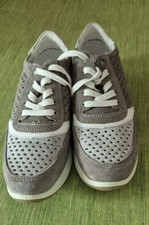Jenny Sneaker Low Top beige EU 40 Schnürung ...