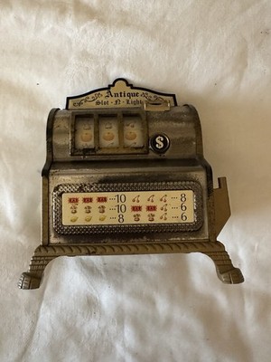 Vintage Waco Slot Machine Tabletop Lighter
