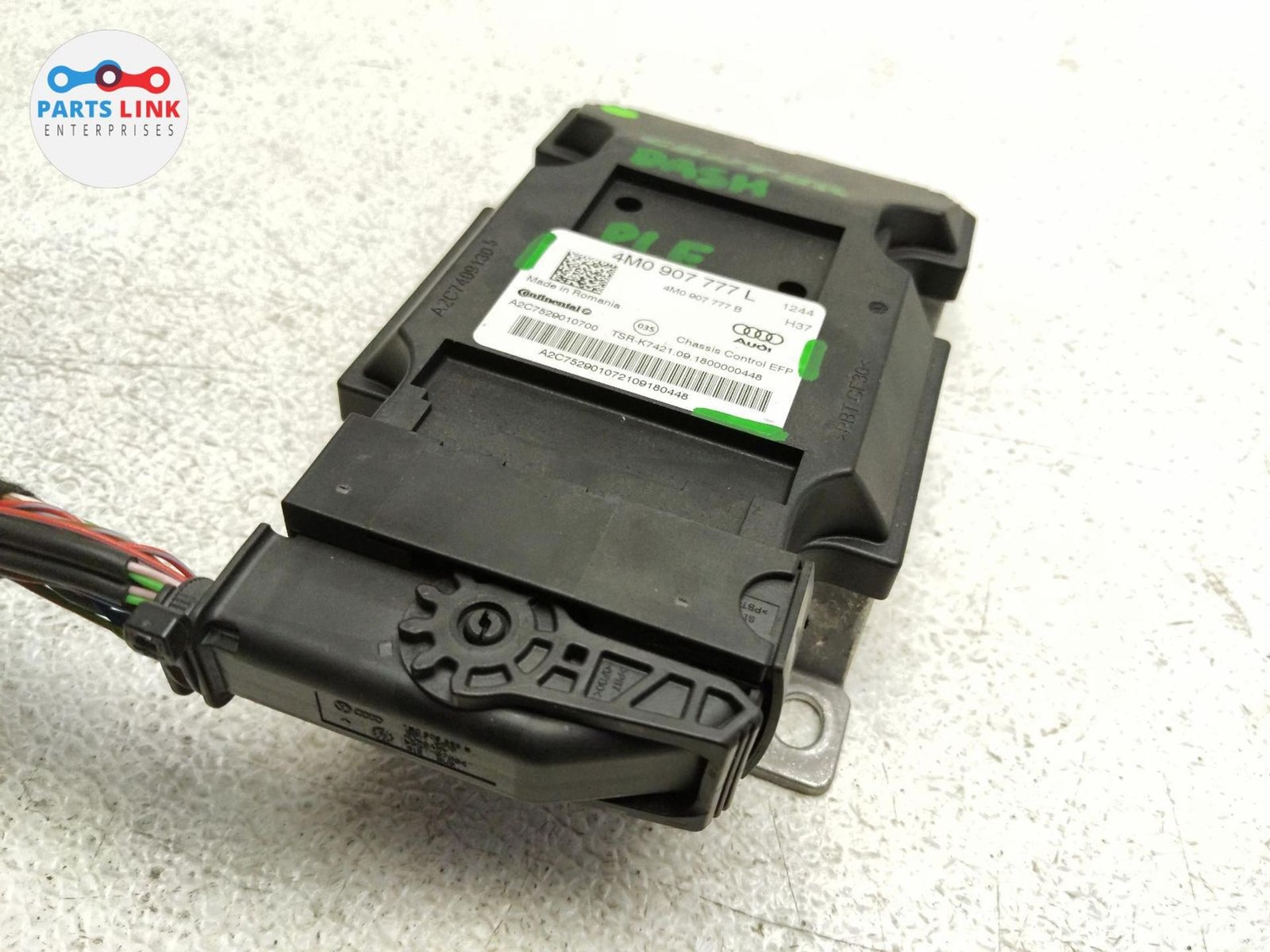 2016-20 BENTLEY BENTAYGA AIR RIDE CONTROL MODULE EFP HARNESS PLUG 4M0907777L