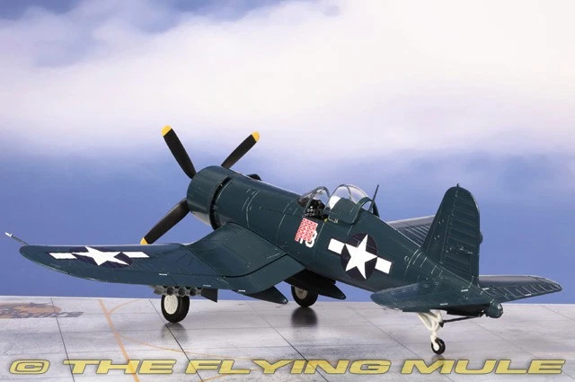 Hobby Master 1:48 F4U Corsair USMC VMF-222 Flying Deuces Kenneth Walsh Blanco 13 Foto 2 de 4