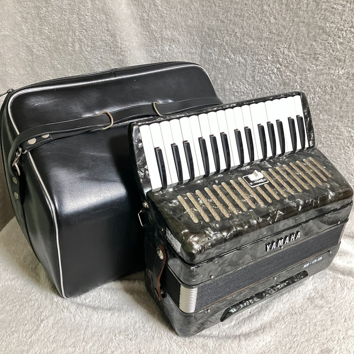 YAMAHA SOPRANO 32 アコーディオン YAMAHA Accordion 8905 SOPRANO 32 Red 32 Keyboard Working