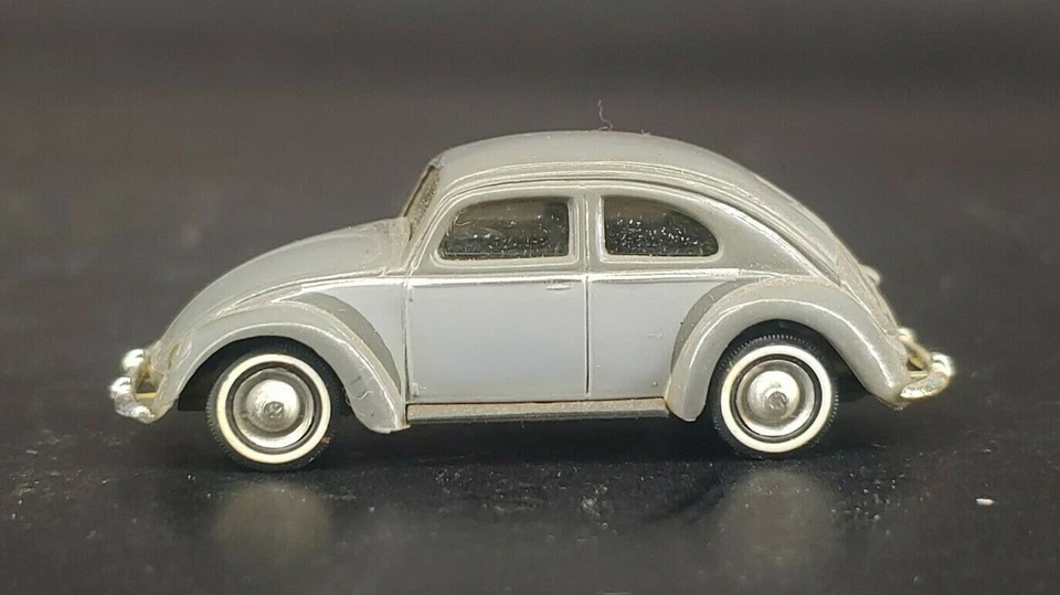 Модель Busch в масштабе HO двухцветная серая Volkswagen Beetle купе с разделенным окном u-10G - Изображение 3 из 4