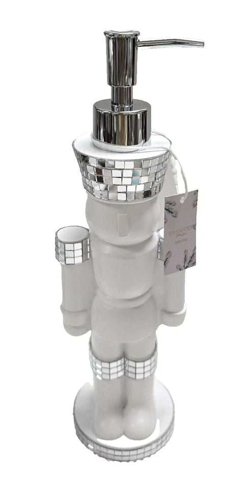 CASCANUECES CASCANUECES DE RESINA BLANCA ALTA KASSATEX, MOSAICO MIIROR, DISPENSADOR DE JABÓN BOMBA PLATEADA Foto 2 de 4