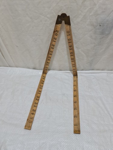 Vintage Rabone Chesterman No 1167 Folding ruler  with brass   36 inch    Ruler. - Picture 1 of 15