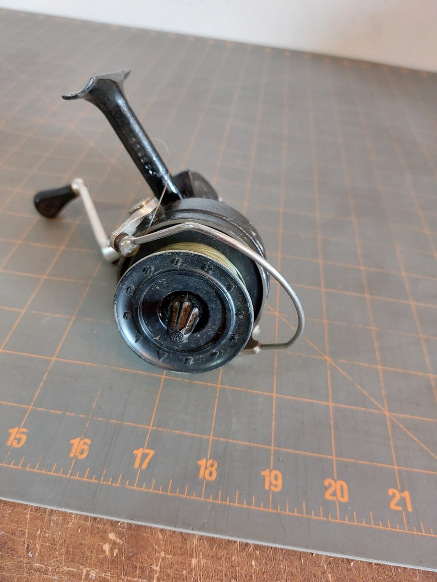 DAM QUICK FINESSA SPINNING REEL Made In (WEST BERLIN DAM QUICK FINESSA SPINNING REEL Made In (WEST BERLIN