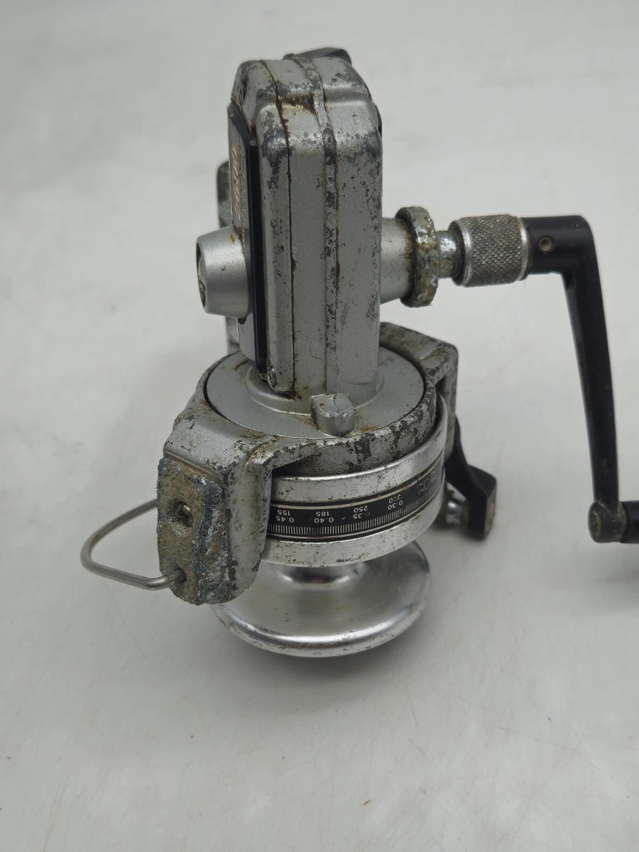 Moulinet Toupie Vintage Daiwa RG2600 - Fabriqué Au Japon - Pêche Eau Douce Et Mer