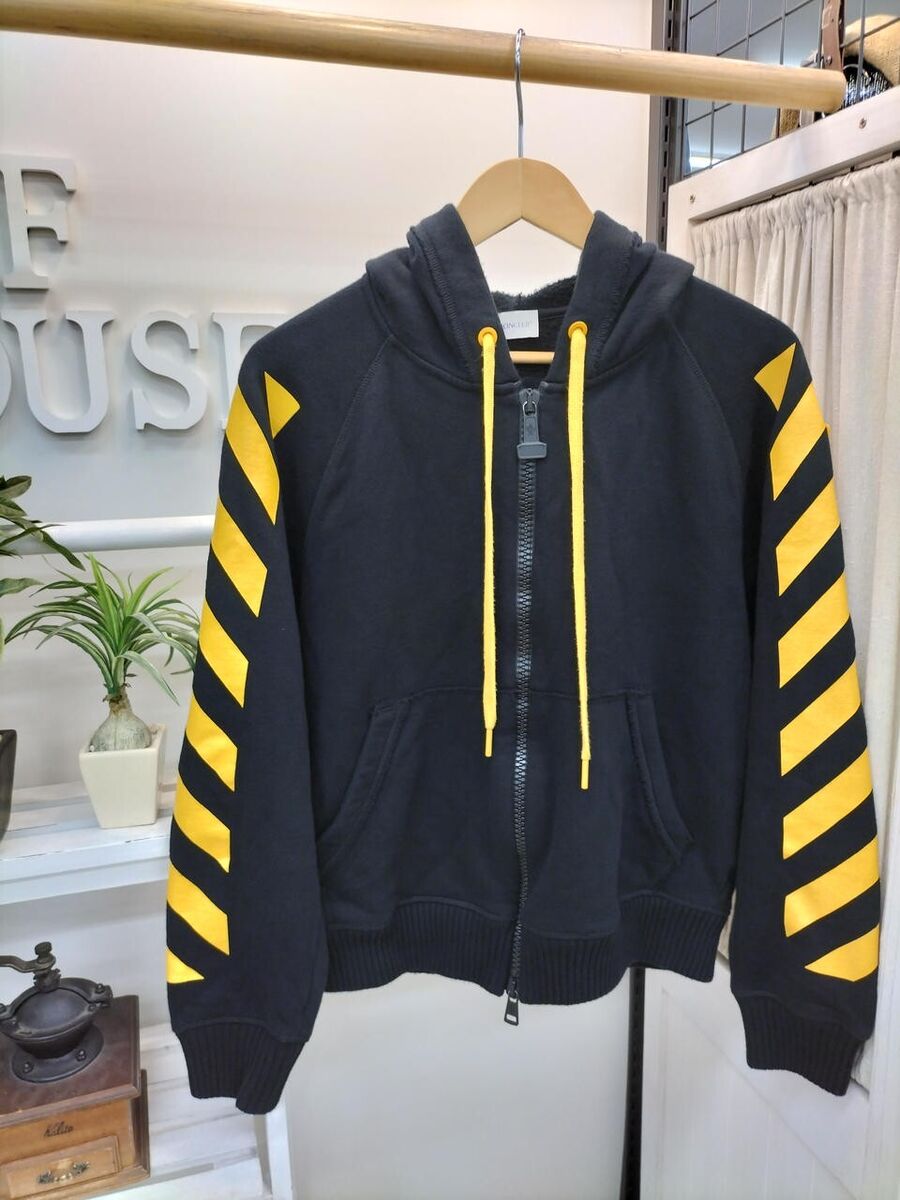 Moncler off-white collaboration hoodie full zip yellow size Moncler off-white collaboration hoodie full zip yellow size