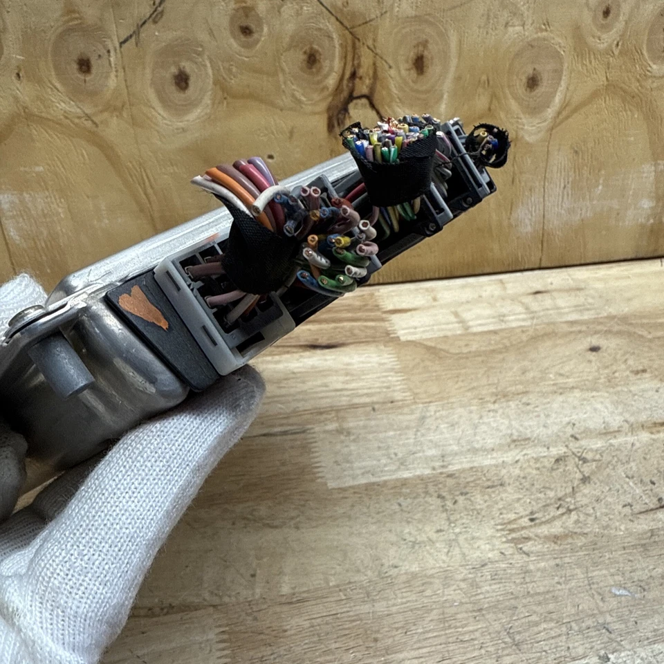 A 113 153 04 79 Mercedes-Benz SL500 or ML500  2000-2004 ecm ecu computer Foto 4 de 4