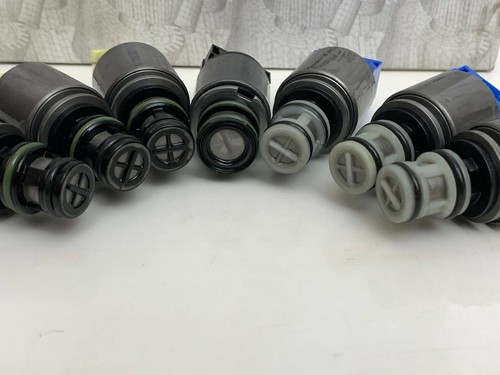 ORIGINAL LAND ROVER ZF 6HP26 6-GANG AUTOMATIKGETRIEBE MAGNET SET 1068298044 - Bild 2 von 7