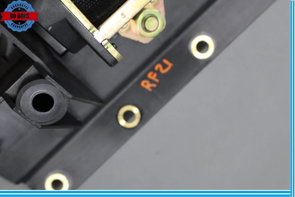 03-08 Equipaje retractor cinturón seguridad trasero derecho mercedes r230 sl500 con altavoz fabricante original Foto 4 de 4