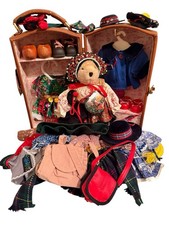 Vtg 1994 Nabco Muffy VanderBear Travel Trunk With Muffy Outfits  Accessories