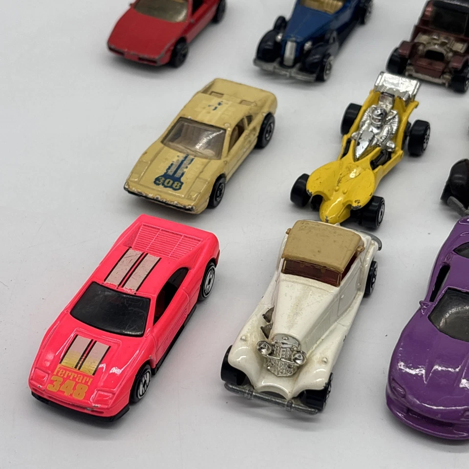 Lot of 22 Vintage Hot Wheels Diecast Vehicles Cars Trucks Assorted 70s 80s 90s - Image 2 of 4