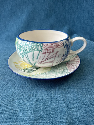 Anthropologie Tasse Untertasse Set RADIANT PETALS TEETASSE Teller Becher Blüten 12 Unzen