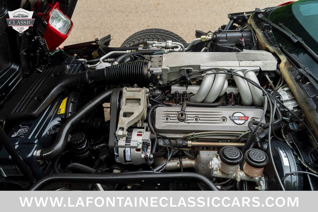 1988  Chevrolet Corvette   | C4 Corvette Photo 4