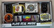NEW MGA s Miniverse Real Music Record Player Mini Playable Vinyl Collectible
