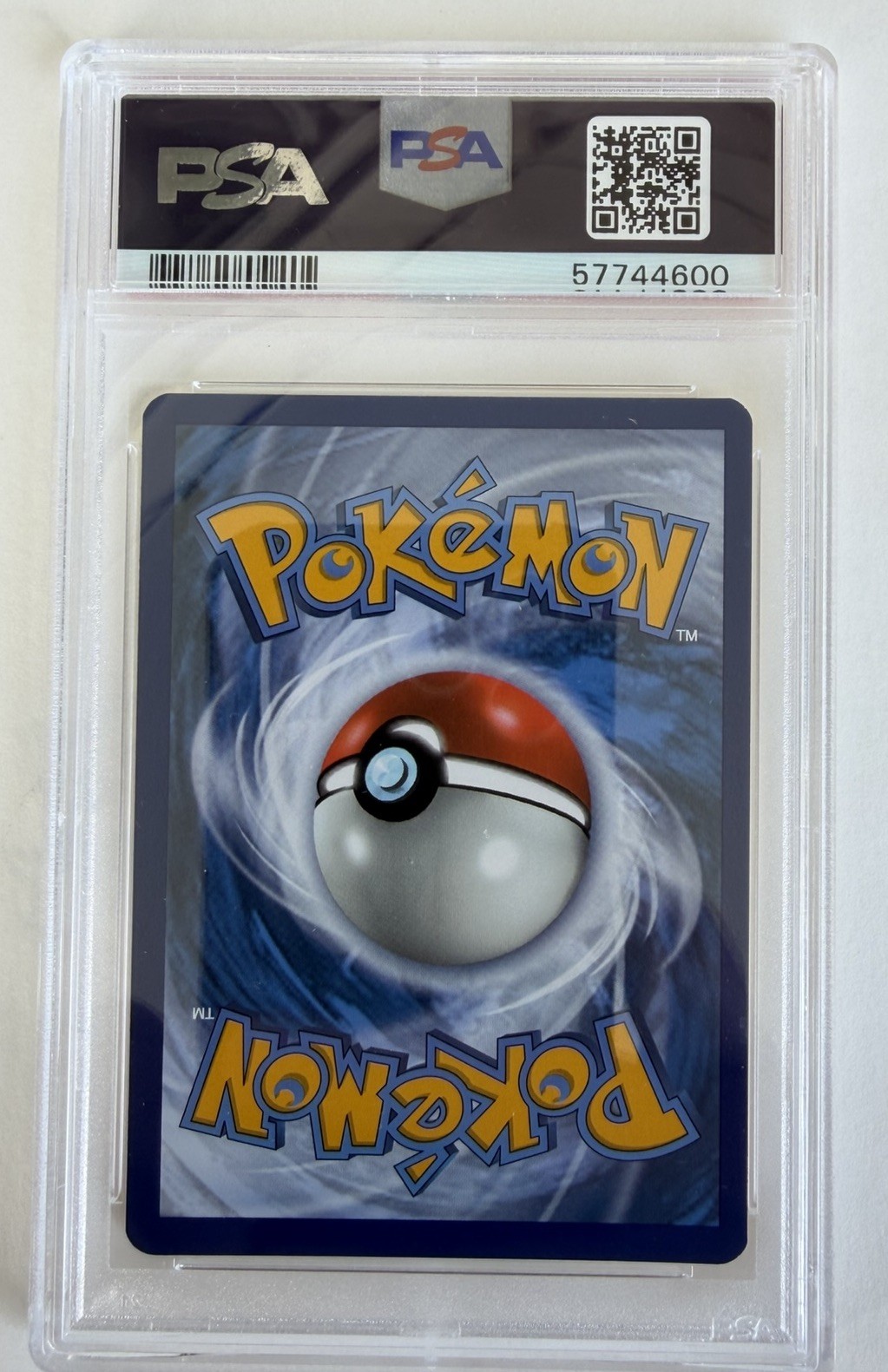 2020 Pokemon SWSH Charizard Vivid Voltage #025 PSA 8 view 2