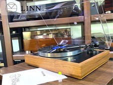 LINN SONDEK LP12 Turntable AKITO Tonearm Majik Power Supply 50Hz 33RPM