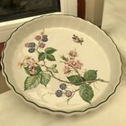 Pie/flan baking dish, white porcelain green trim with blackberries centre, 1970s