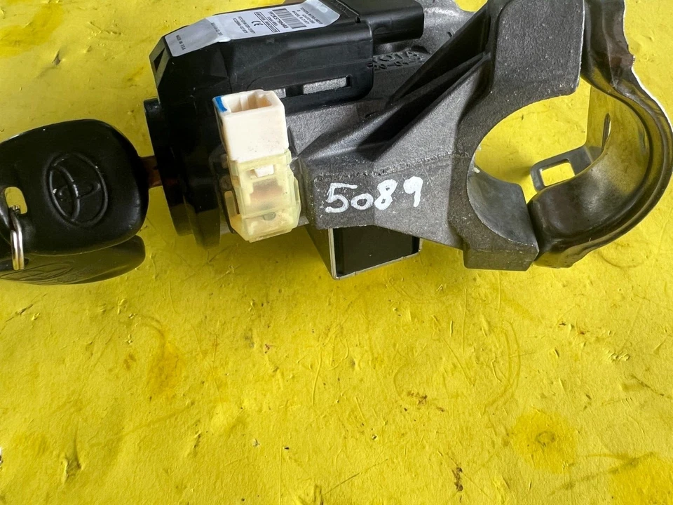 Toyota Tundra 2017 interruptor de encendido de dirección bloqueo con llave OEM 89783-04010 Foto 4 de 4