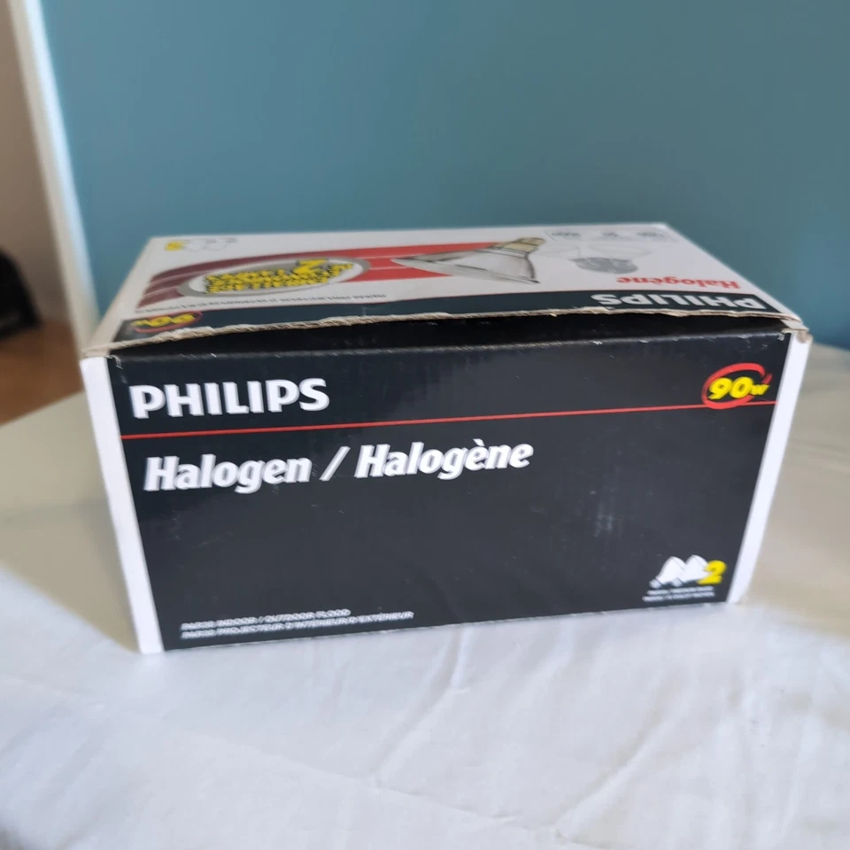 Philips Halogen Flood Lights 2-pack PAR38 1260 Lumens 90W 120V Tested Working - Image 3 of 4