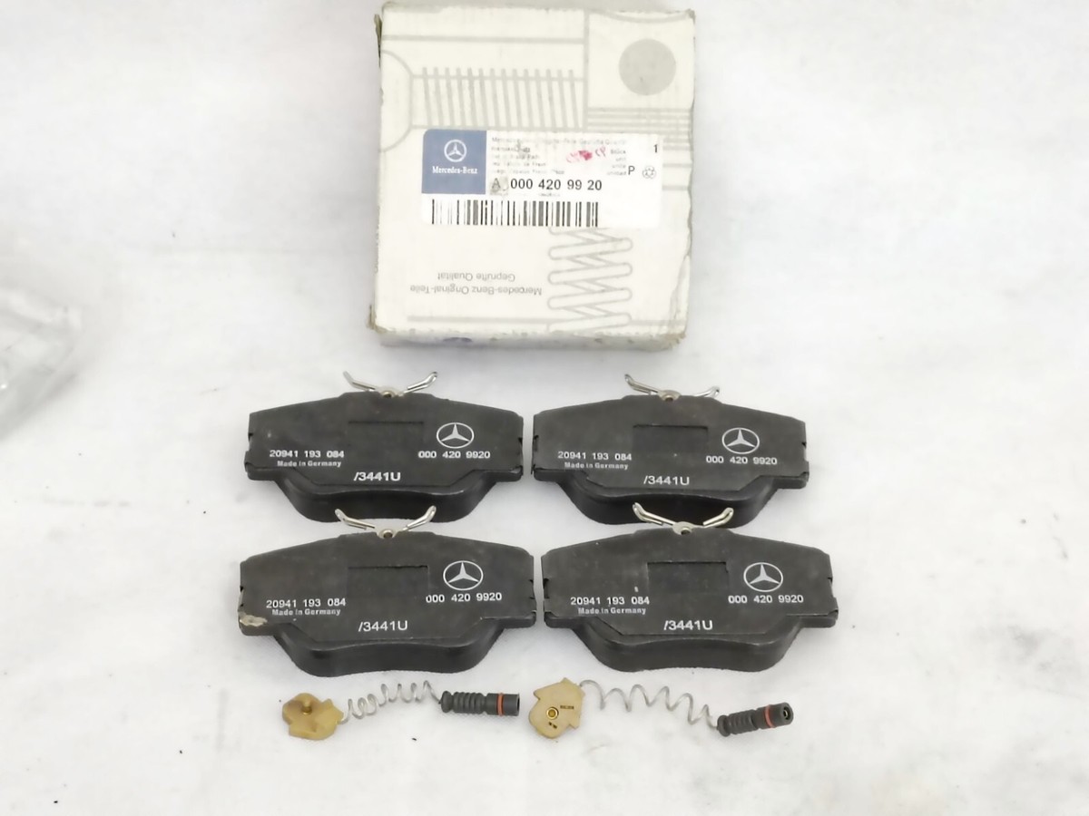 ノベルティまとめ売り4点。 Mercedes-Benz NOS Assy Odometer Speedometer 160MPH CE TE 300E W124 Benz Mercedes コレクション