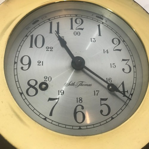 Vintage Seth Thomas Messing Schiffsuhr auf Holzsockel 8" breit x 7" hoch mit Schlüssel - Bild 6 von 8