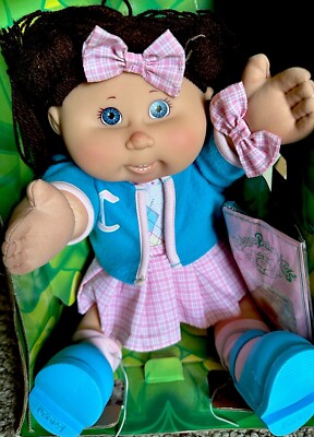 Vintage Cabbage Patch Doll New In box, Girl Brown Hair And Blue Eyes