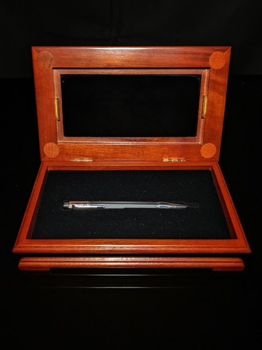 CARAN D"ACHE - fabrication SUISSE in Wood display box - Picture 3 of 11