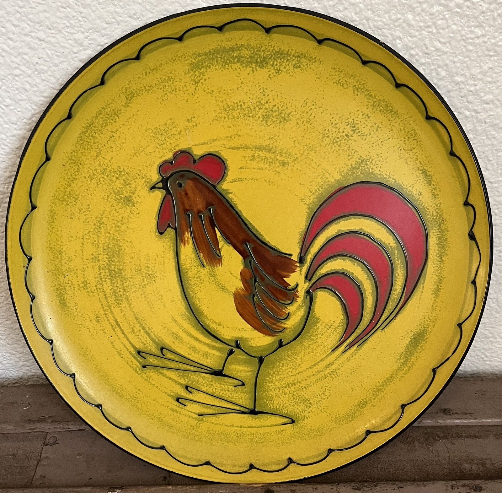Vintage MCM Hand Painted Harvest Gold Yellow Red On Black Rooster Plastic Tray, vintage serveware