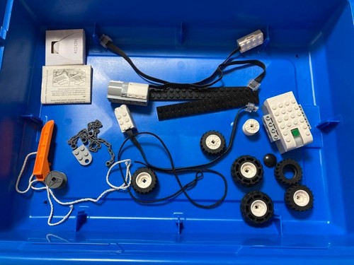 LEGO Education WeDo 2.0 Core Set Toy 45300 Robot Brock Programing Used - Picture 4 of 4