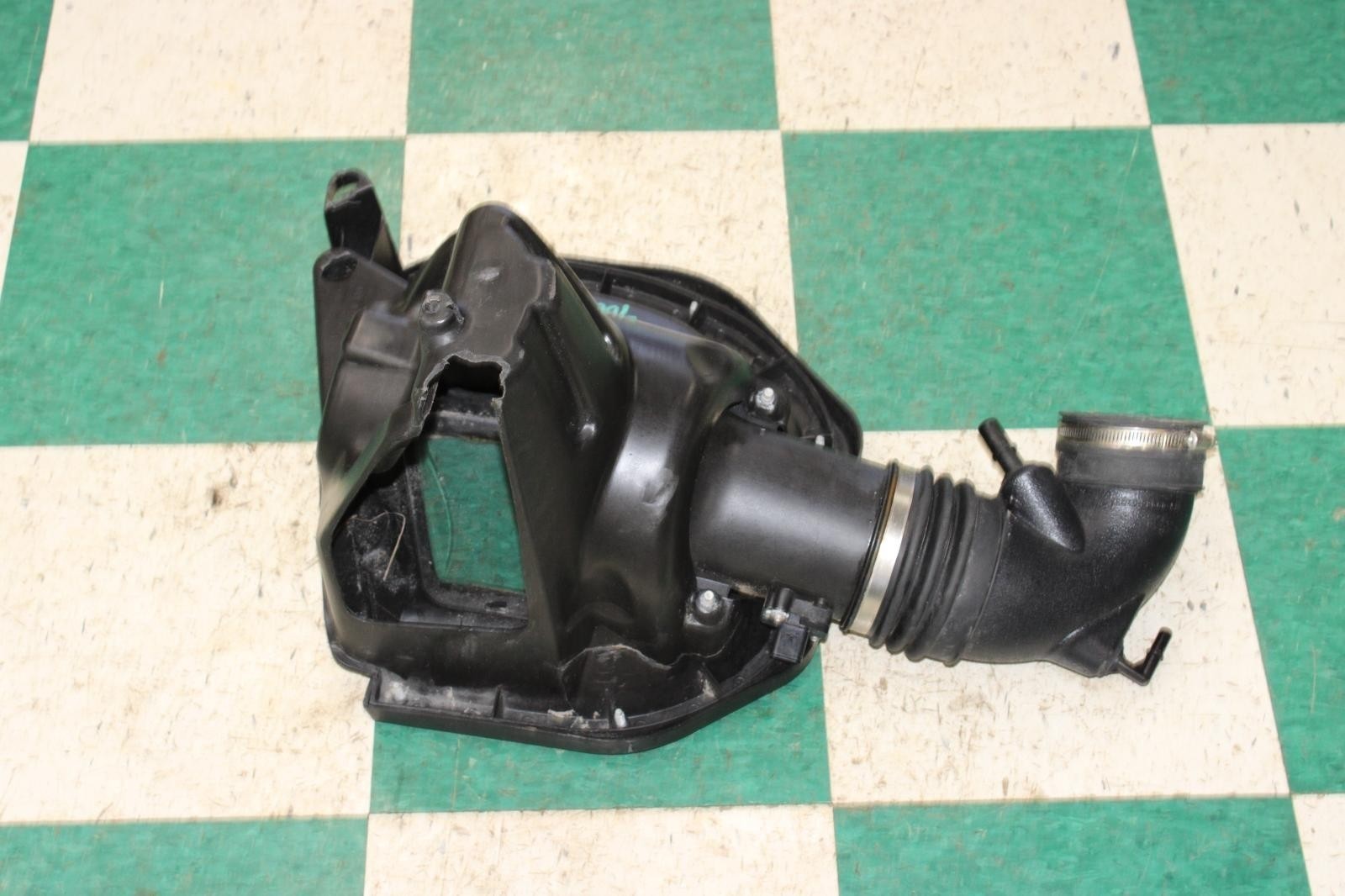 18-23 Mustang 5.0L Motor Roush Air Cleaner Filter Box Housing Assembly OE WTY