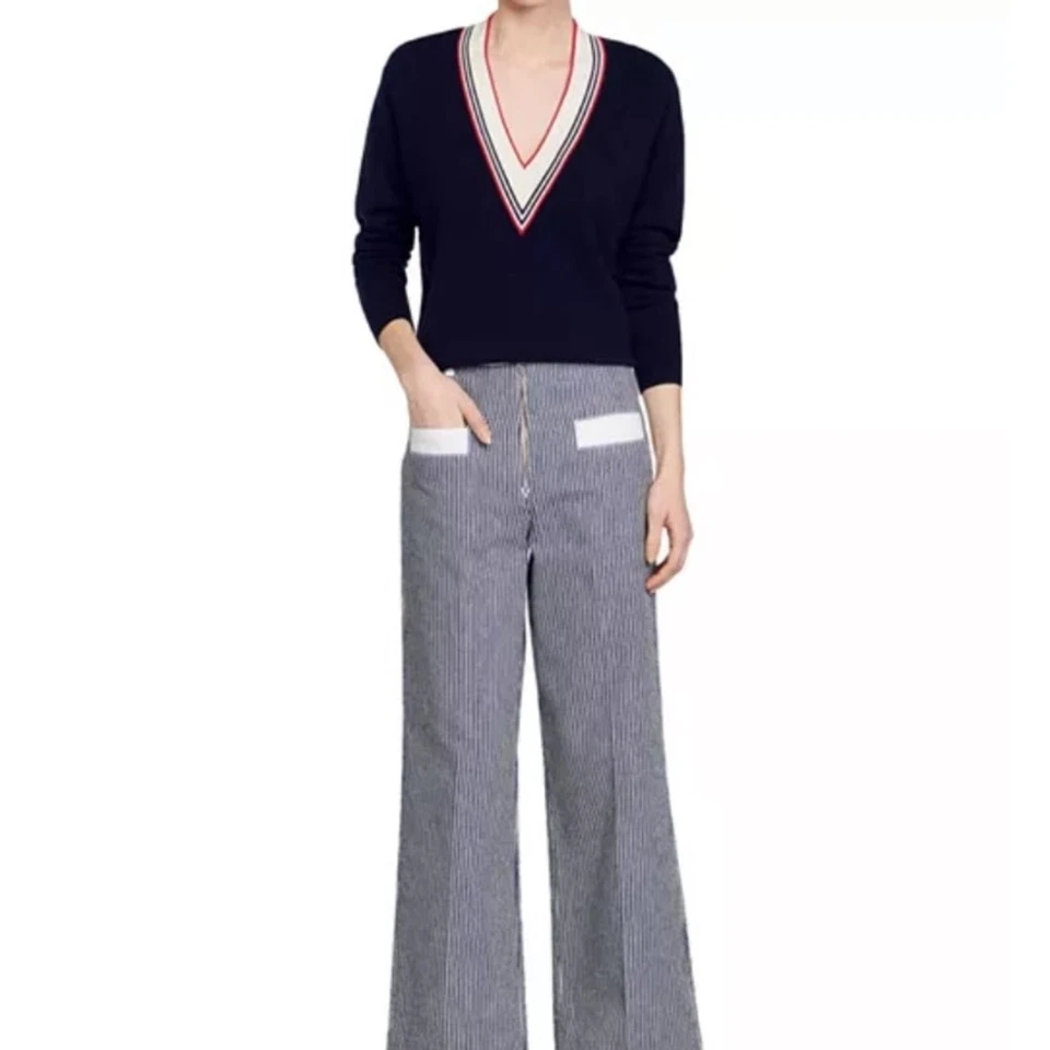 Suéter SANDRO “Steven” Preppy Lana Cachemira Marinero Azul Marino Blanco Rojo Cuello en V S Foto 2 de 4